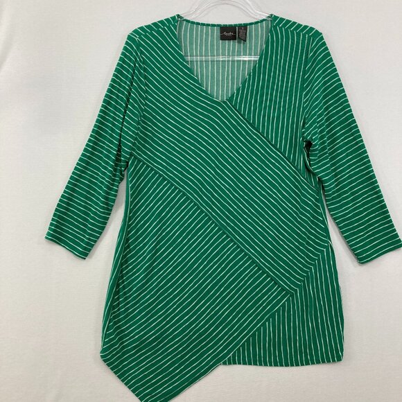 Chico's Travelers sz Medium/1 Kelly Green Striped Asymmetric Slinky Knit Blouse - Picture 1 of 8